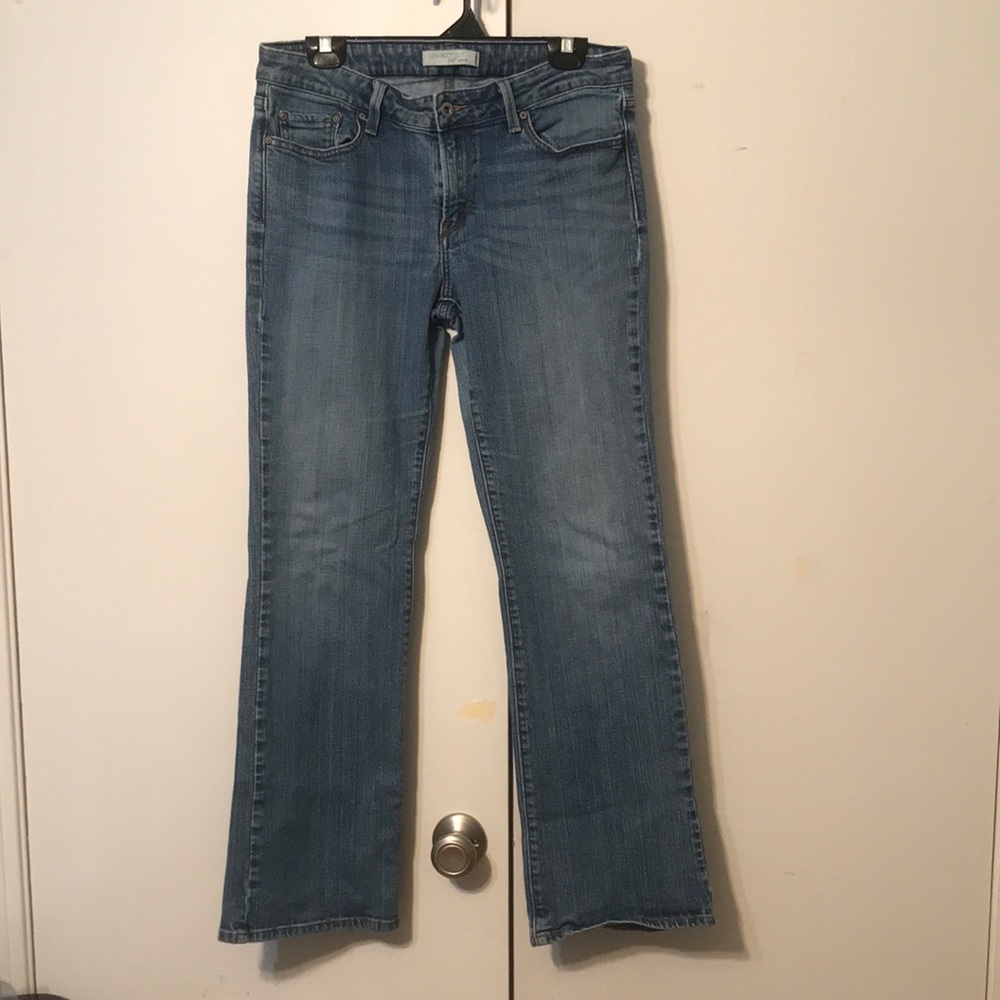 Levis low bootcut